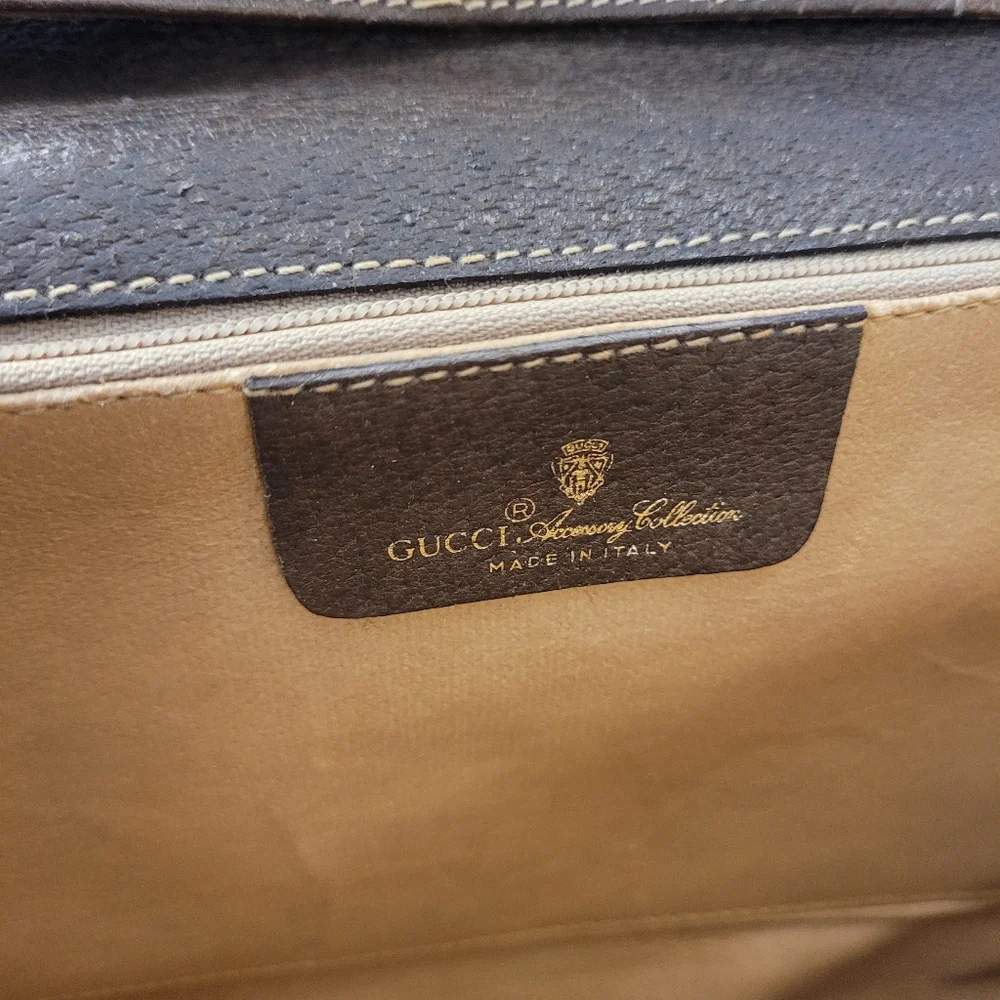 GUCCI Flap Crossbody Clutch GG Monogram Bag Vintage - Picture 6 of 16